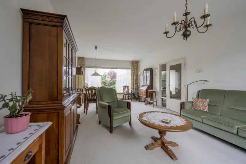 Royale Middenwoning Nijkerk 4 Slaapkamers Ruime Tuin