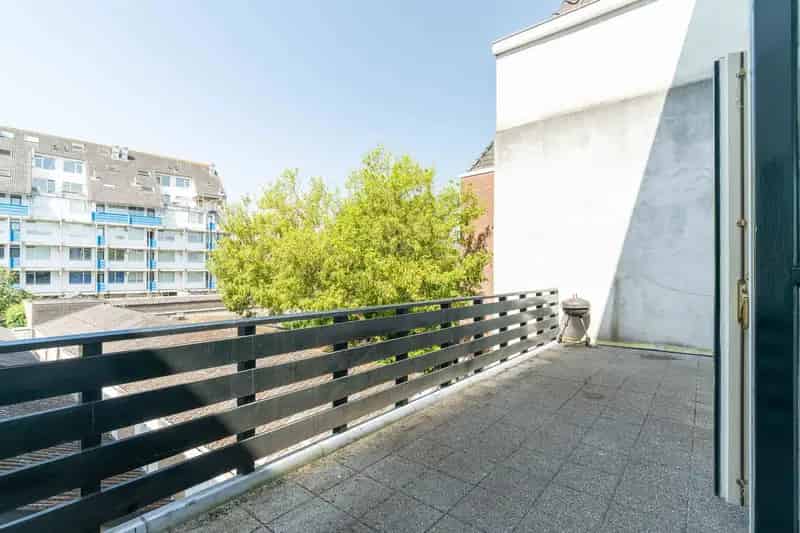 Appartement te Koop Delft: 2 Kamer Grachtenpand nabij Station