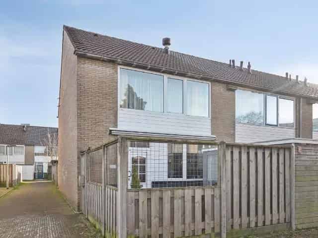 Hoekwoning te koop Middelburg Ruime tuin 113m2