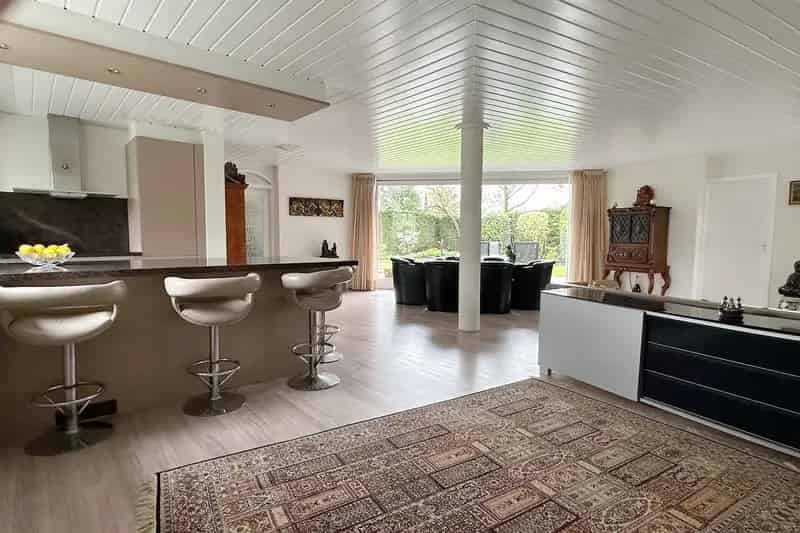 Vrijstaande Bungalow Badhoevedorp 5 slaapkamers Grote Tuin Garage