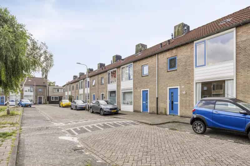 Huis Te Koop , 32, Brommastraat, Tilburg, Noord-Brabant