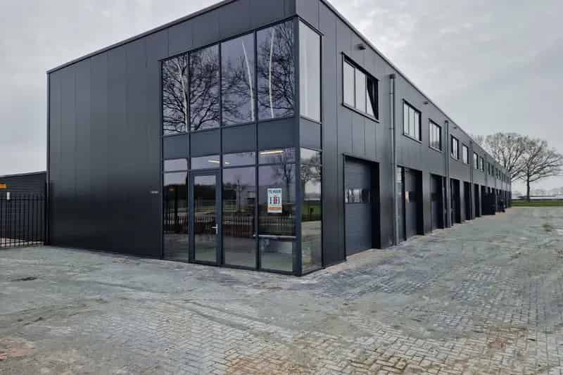 Bedrijfshal te Huur Emmen 132m2 Bargermeer