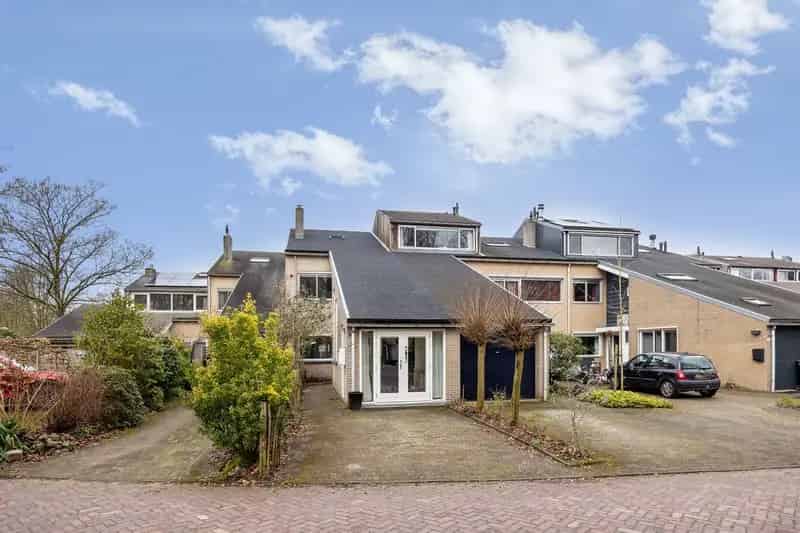Huis te koop Leusden: Ruime gezinswoning nabij Valleikanaal