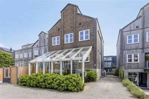 Moderne Vrijstaande Woning Aan Het Water Almere Buiten