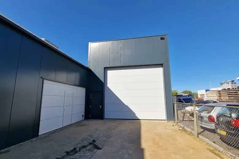 433 m2 Bedrijfsruimte te Huur Sittard