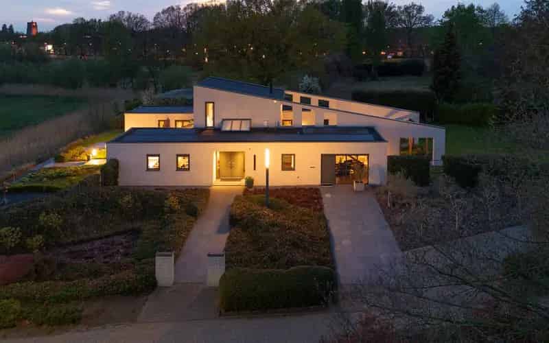 Moderne Villa met Prachtig Uitzicht Nabij Centrum
