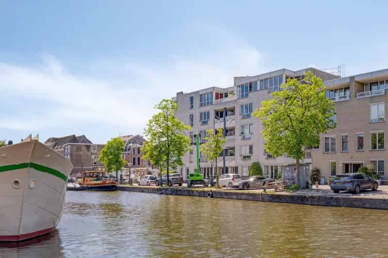 Appartement te koop Leiden: Binnenstad, balkon, grachtzicht