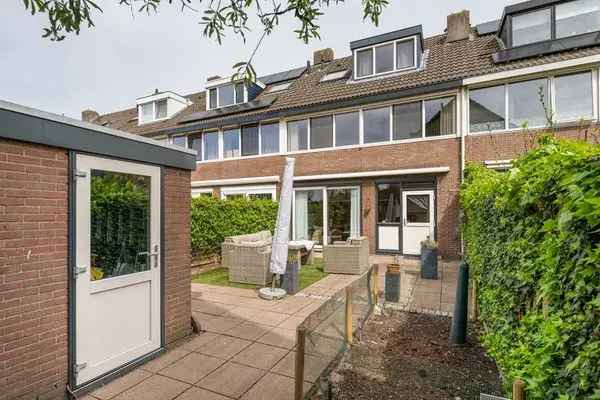 Gezinshuis 3 slaapkamers Zonnige tuin Kunststof Kozijnen