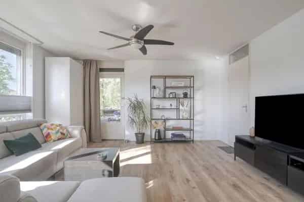 Geheel Gemoderniseerd Appartement Zoggel Nabij A50