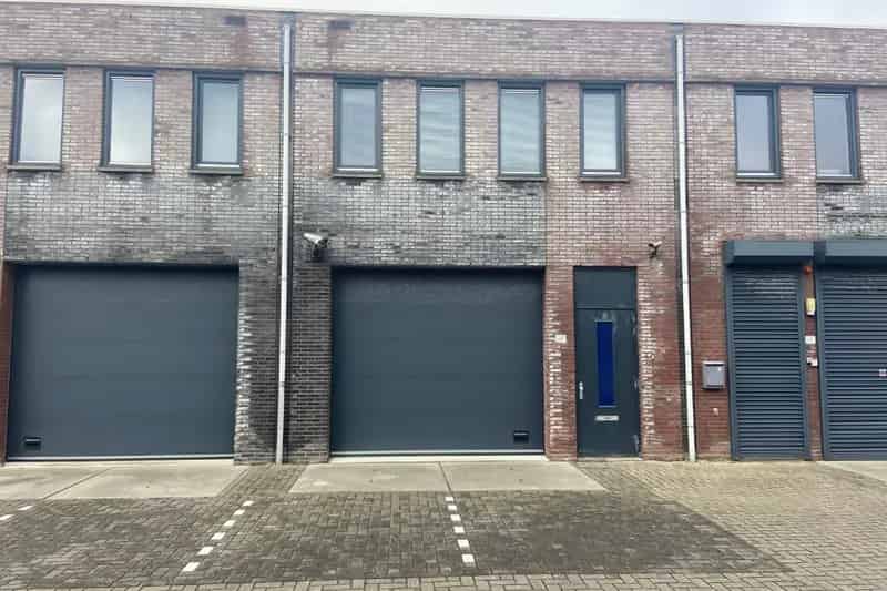 Bedrijfshal te koop Zwaagdijk Oost 164m2