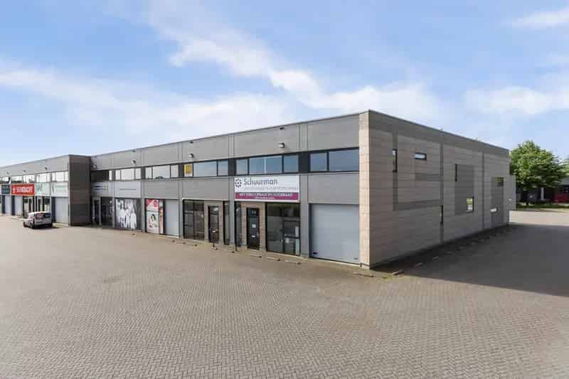 Bedrijfsunit te Huur Apeldoorn 304m²  A50 A1