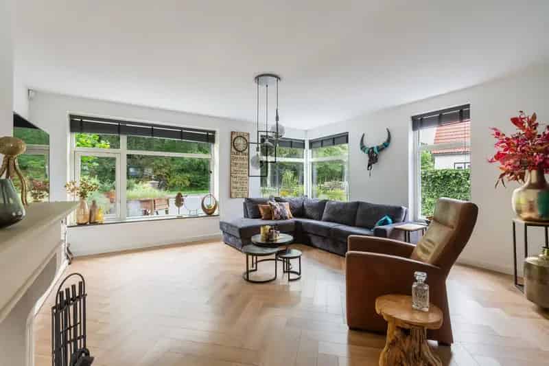 Luxe Villa te Koop Soest 4 slaapkamers Grote Tuin Jacuzzi