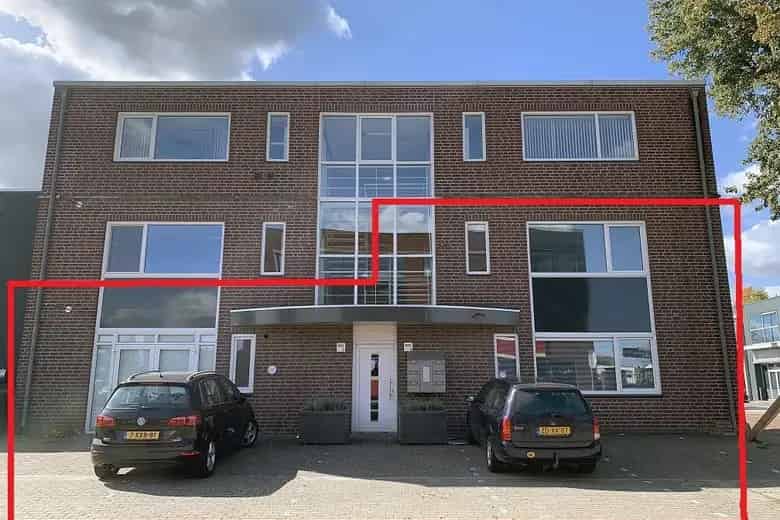 300m2 Bedrijfsruimte te Huur Best Instapklaar A-label