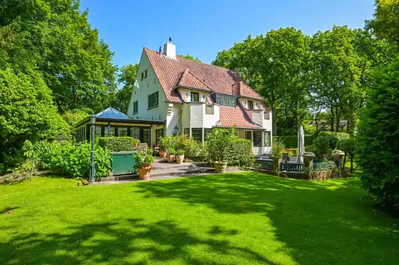 Jaren 20 Villa Wassenaar Zuid 4 slaapkamers 290m2