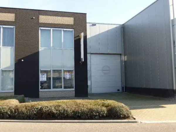 Bedrijfsruimte Rotterdam Noord-West 160m² Kantoor 70m²