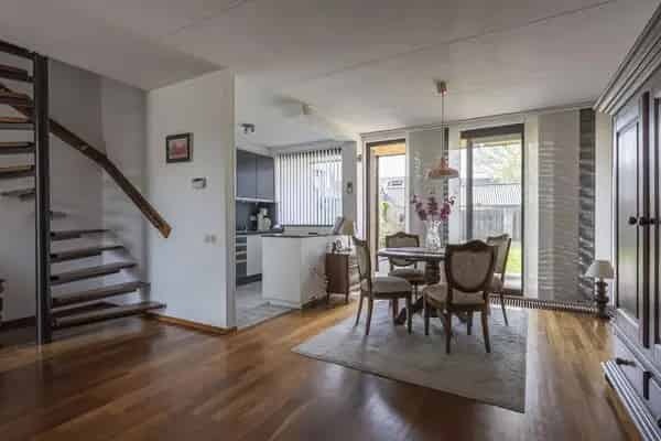 Half Vrijstaande Woning Kerkrade 5 Slaapkamers Ruime Garage