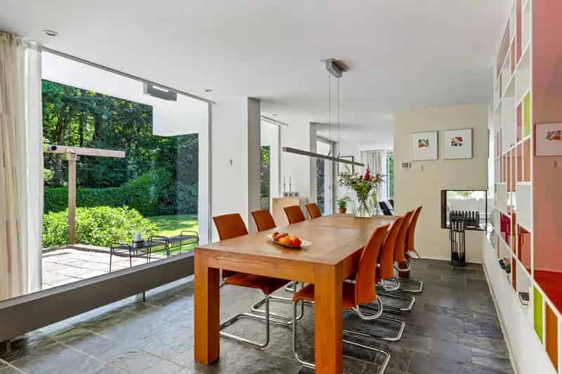 Huis te koop Amersfoort: Ruime villa met souterrain en tuin