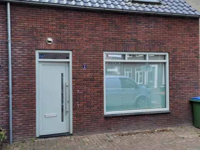 Te Huur Breda: Ruime 3 Slaapkamers 2 Onder 1 Kapwoning