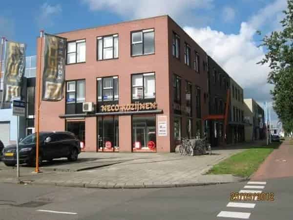 Kantoorruimte Utrecht: Representatief pand aan drukke winkelstraat