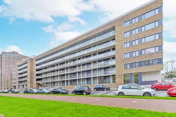 Appartement Rotterdam Berberisweg: 3-kamer appartement met parkeerplaats