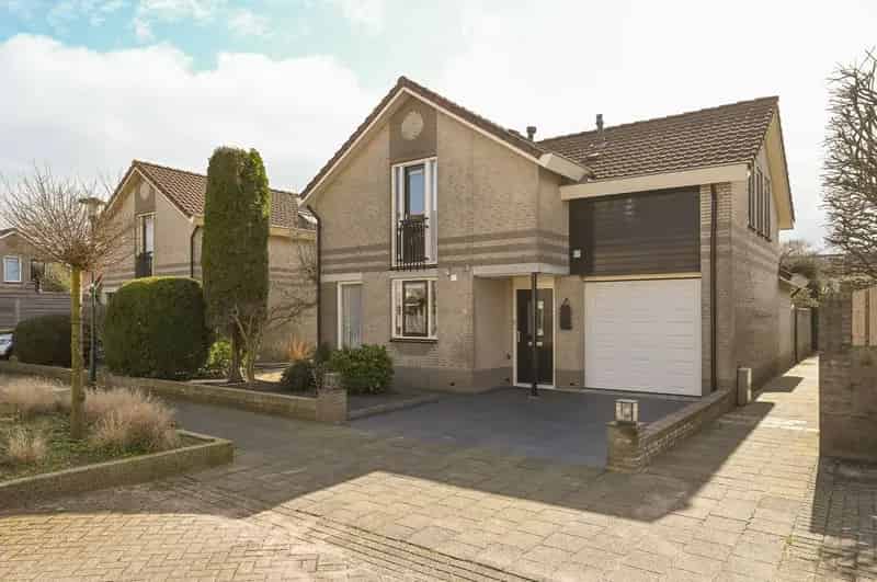 Huis te koop: Hondsdraf 9 3755 TC Eemnes | Funda