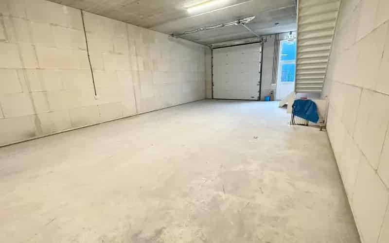 Bedrijfshal Groningen 184m2 te koop