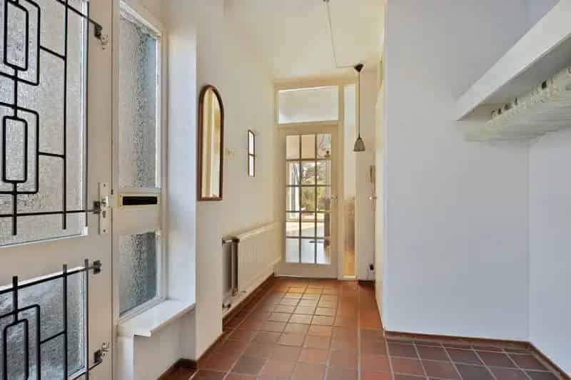 Huis te koop Voorschoten 5 slaapkamers ruime tuin