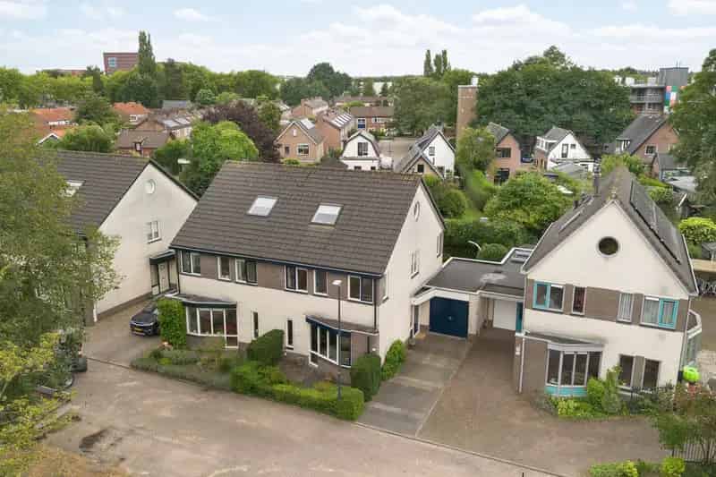 Huis te koop: Hendrik Willem Mesdagstraat 61 7312 LN Apeldoorn | Funda