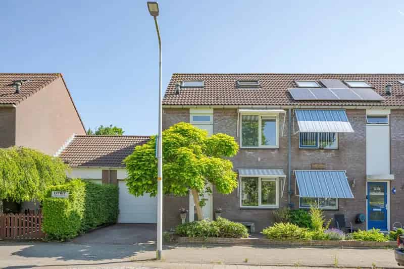 Vijf Kamer Hoeekwoning Boschgeest Garage Dubbele Slaapkamer