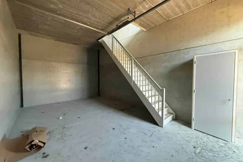 Bedrijfsunit te koop Kaatsheuvel 70m2 Kantoor en Bedrijfsruimte