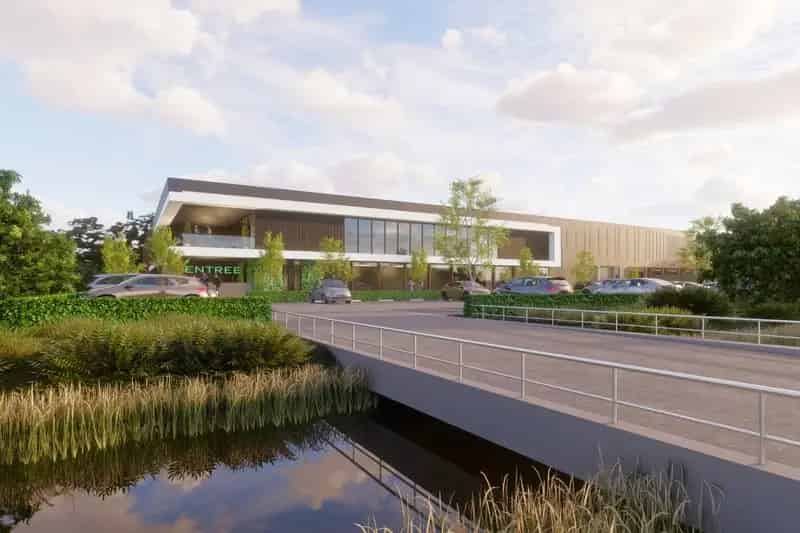 Bedrijfshal te huur Holten 9500m² Kantoorruimte Loading Docks A1