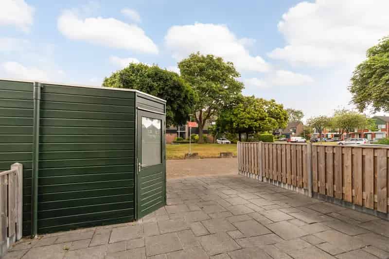 Hoekwoning Sterrenburg 4 slaapkamers moderne keuken tuin