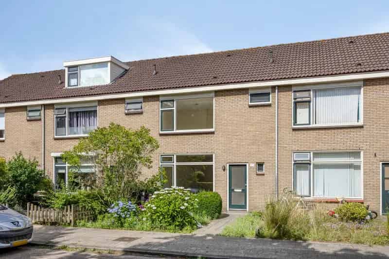Ruime Tussenwoning Nijkerk 4 Slaapkamers Zonnige Tuin