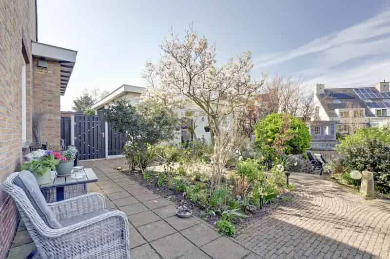 Vrijstaande Villa Monster 5 slaapkamers Bijgebouw 247m2 Energielabel A