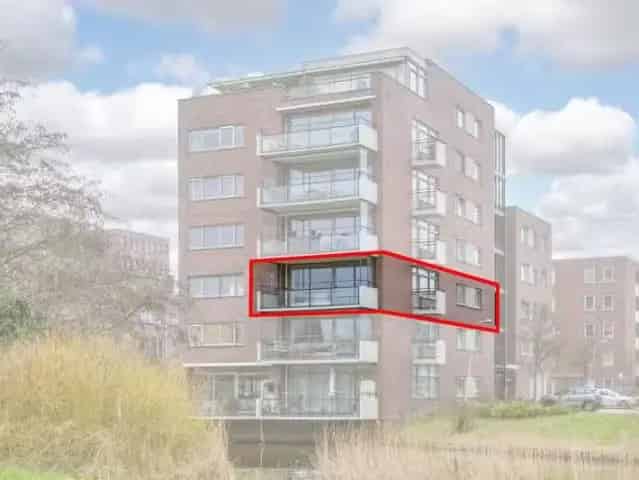 Ruim appartement Weidevenne 106m2 terras parkeerplaats