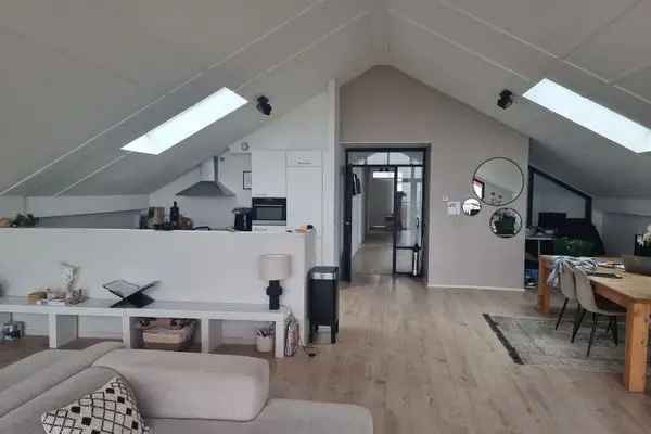 Appartement Te Huur in Almere, Flevoland