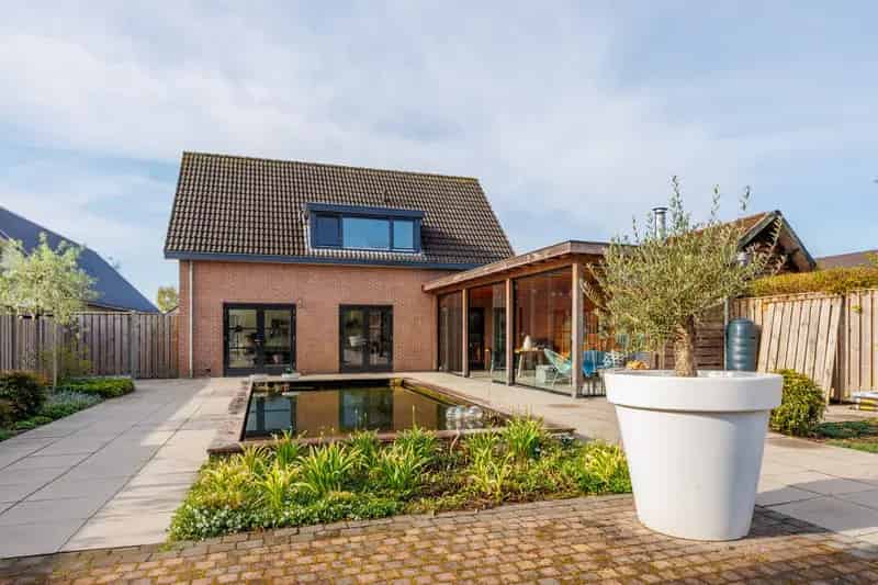 Luxe woning te koop Leersum: Tuinkamer, Vijver, Garage en Appartementen