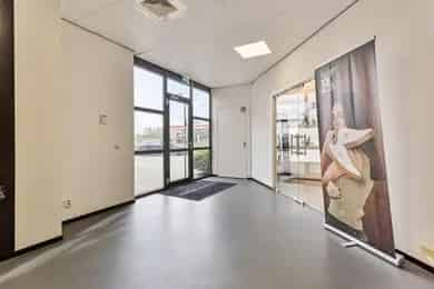 345 m2 Kantoorruimte te Huur Waalwijk