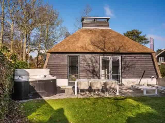 Luxe Wellness Recreatiewoning Schoorl Bos en Duin