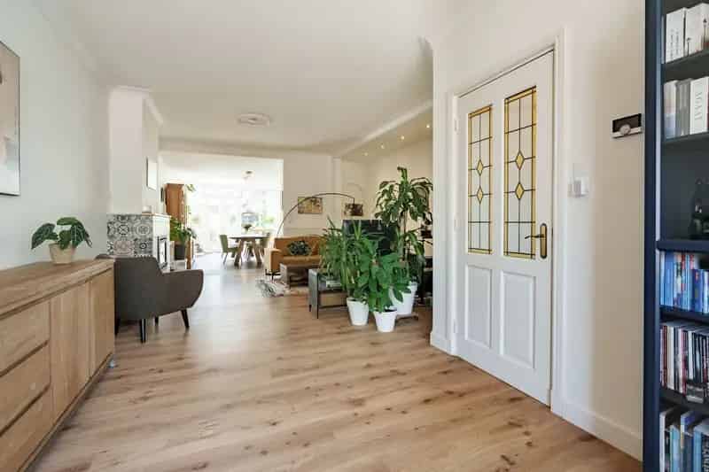 Huis te koop Zeist 4 slaapkamers moderne badkamer tuin