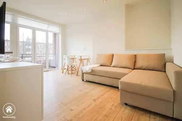 Luxe 2 Kamer Appartement Schiedam  Gerenoveerd 2016