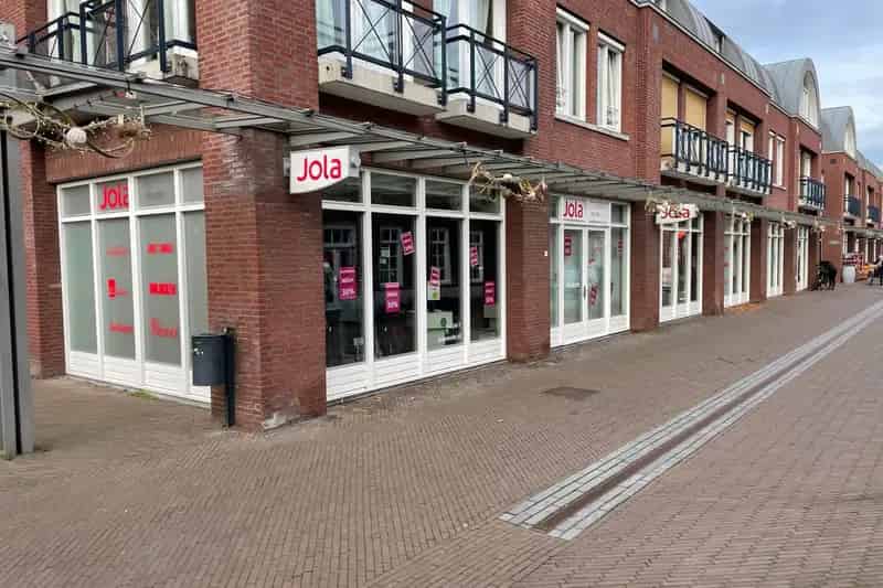Winkel te huur Oirschot 317m2 Winkelcentrum De Loop