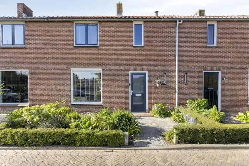 Tussenwoning Kloetinge 3 slaapkamers zonnige tuin