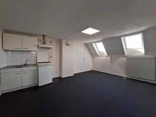Studio te Huur Tweede Etage Steile Trap