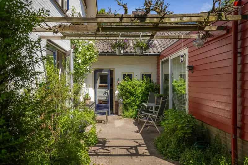 Luxe Villa met Praktijkruimte te Koop Deventer
