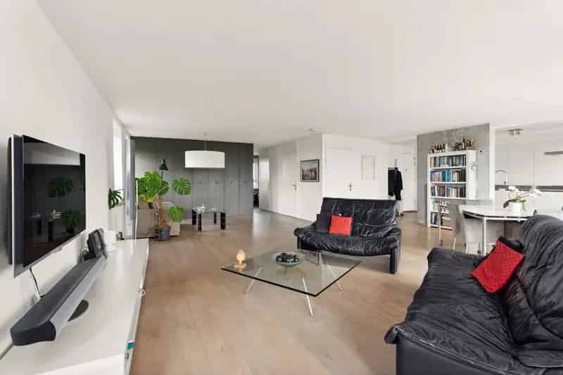 Appartement te koop: Vincent van Goghstraat 156 1328 AB Almere 