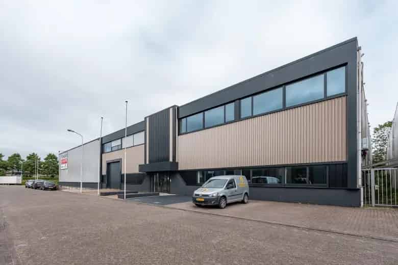 502m2 1599m2 Bedrijfsruimte te huur Castricum