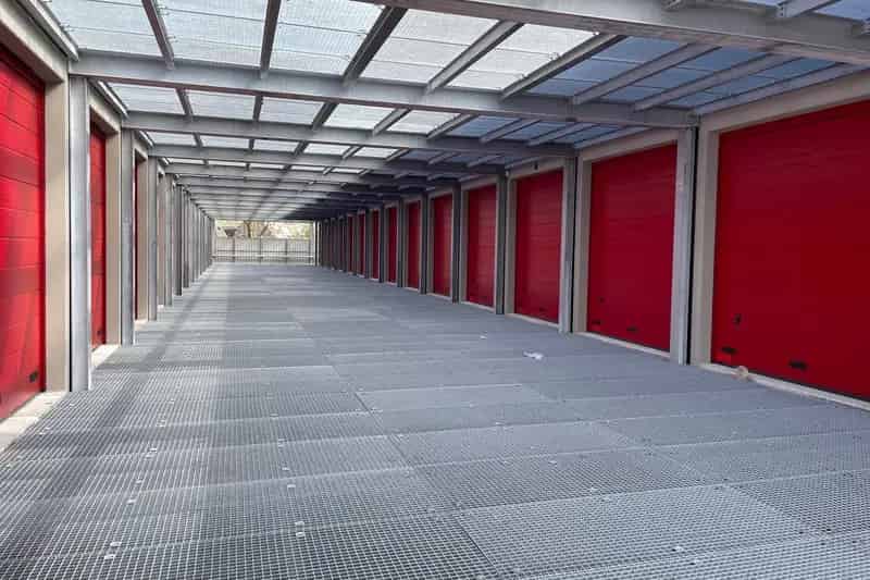 Garagebox te Huur Voorburg 26m2 Beveiligd Complex