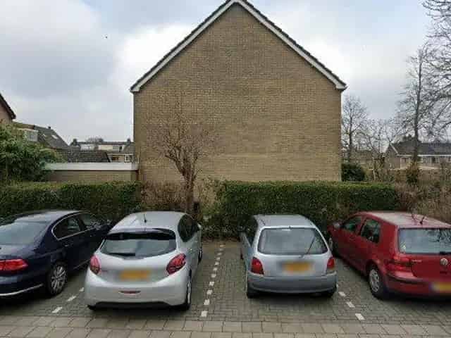 Te Huur: Gemeubileerde 5 Slaapkamer Woning Baambrugge