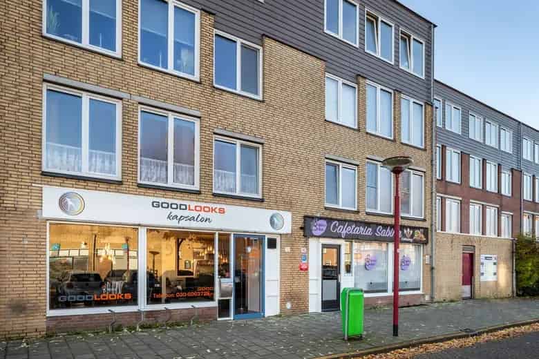 63m2 Winkelruimte te Huur Nieuwegein